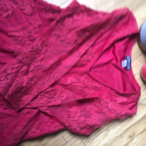 The Pyramid collection red lace dress - Picture 3 of 6